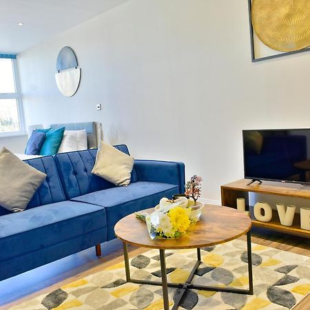 Stunning Apartment Near Citycentre & Oracle 雷丁 外观 照片